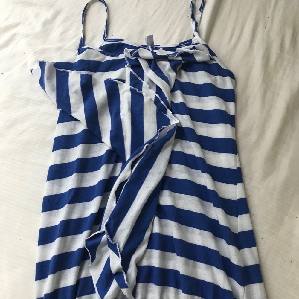 Blue and white top